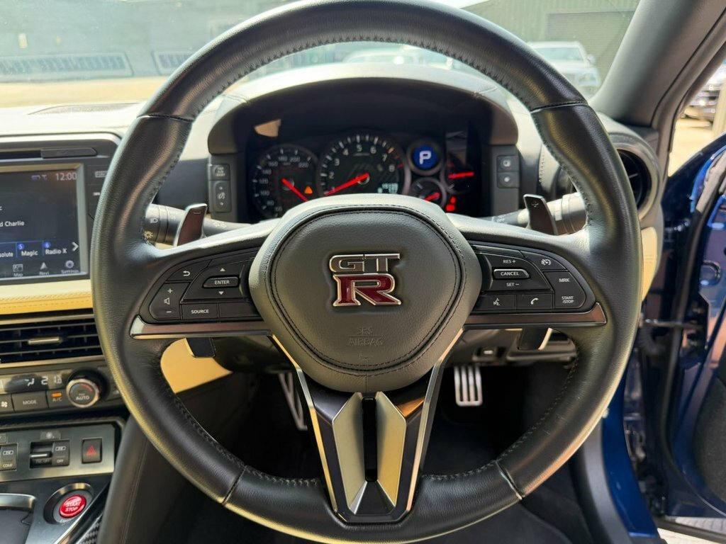 Nissan GT-R Prestige Grey #40