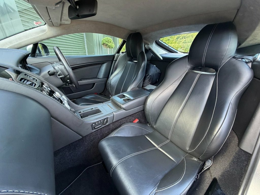 Aston Martin Vantage 4.7L Null Silver #2
