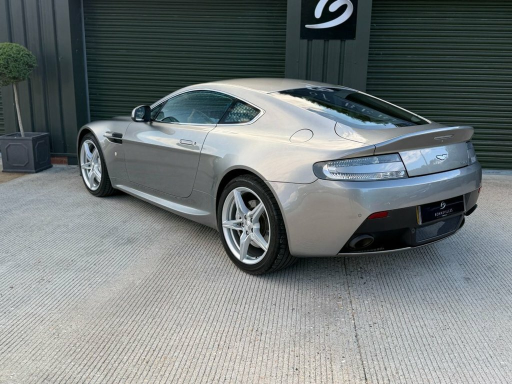 Aston Martin Vantage 4.7L Null Silver #3