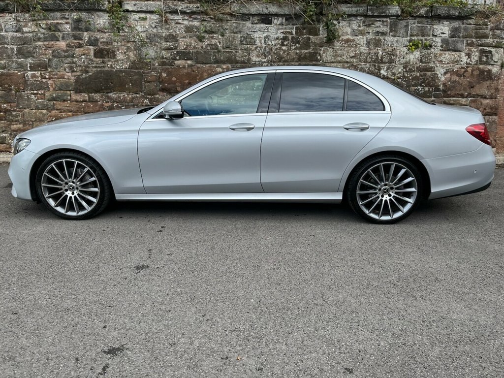 Mercedes-Benz E Class 2L Amg Line Silver #4