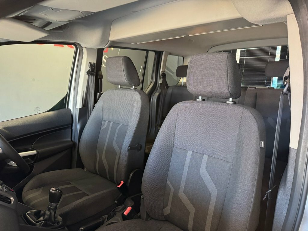 Ford Tourneo Connect 1.6L Zetec Silver #5