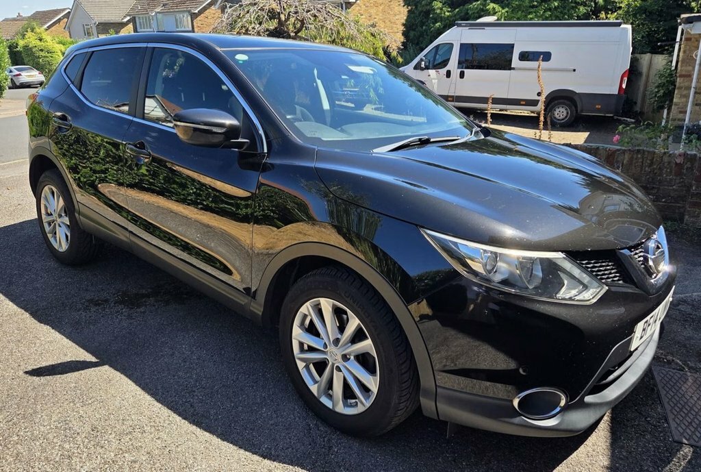 Nissan Qashqai Black #1