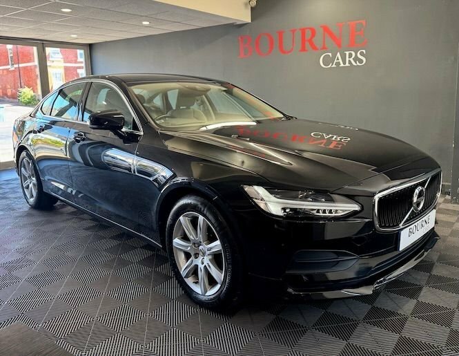 Volvo S90 2L Momentum Black