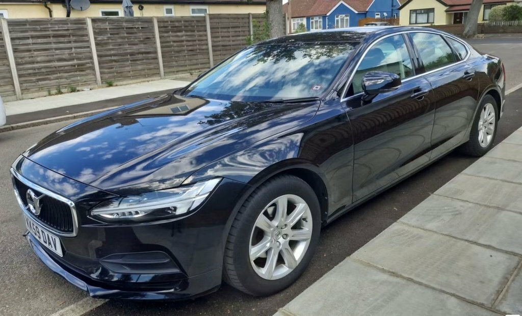 Volvo S90 2L Momentum Black #2