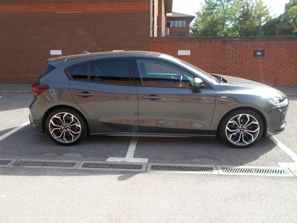 Ford Focus Ford Focus St-line X 1.0L Ecoboost 125Ps Mh YH24NMR #2