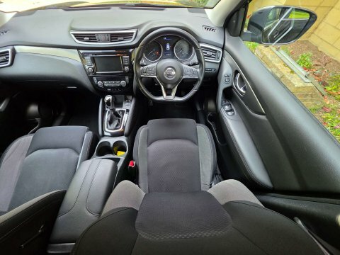 Nissan Qashqai 1.3L Tekna White #33