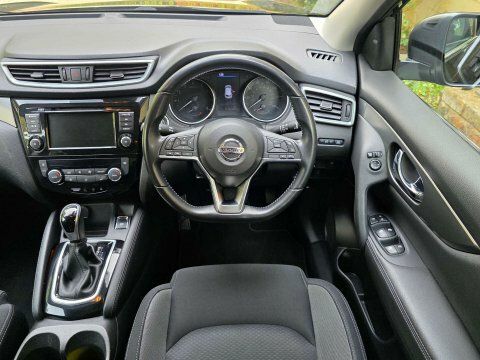 Nissan Qashqai 1.3L Tekna White #10