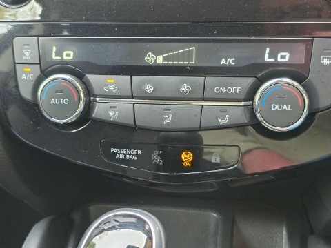 Nissan Qashqai 1.3L Tekna White #44