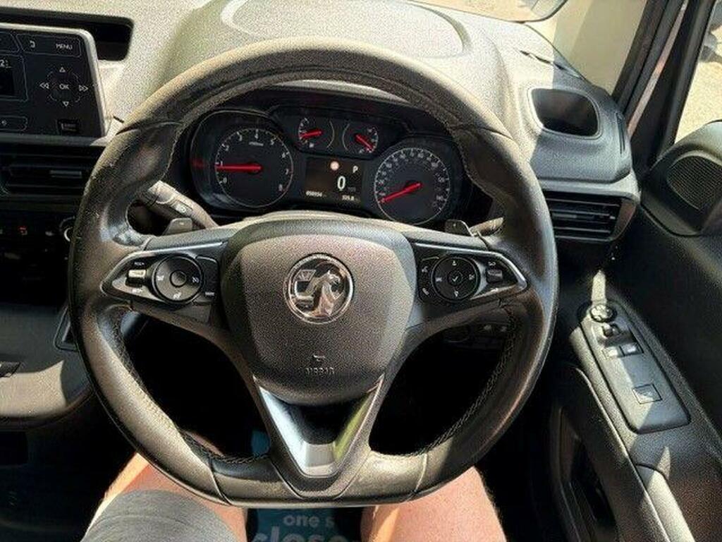 Vauxhall Combo 1.5 Turbo D 2300 Sportive L2 H1 Euro 6 White #10