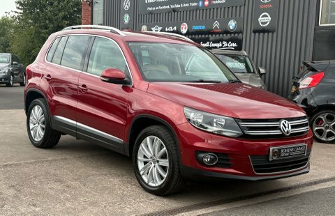 Volkswagen Tiguan 2.0 Tiguan Match Red #4