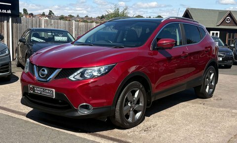 Nissan Qashqai 1.5 Qashqai N-connecta EO66OFL Red #5