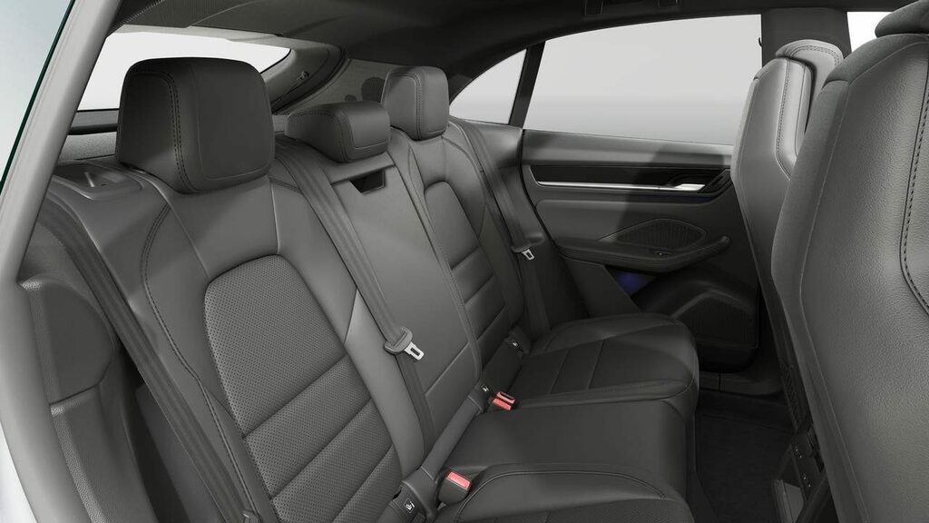 Porsche Macan 470Kw Turbo 100Kwh Black #13