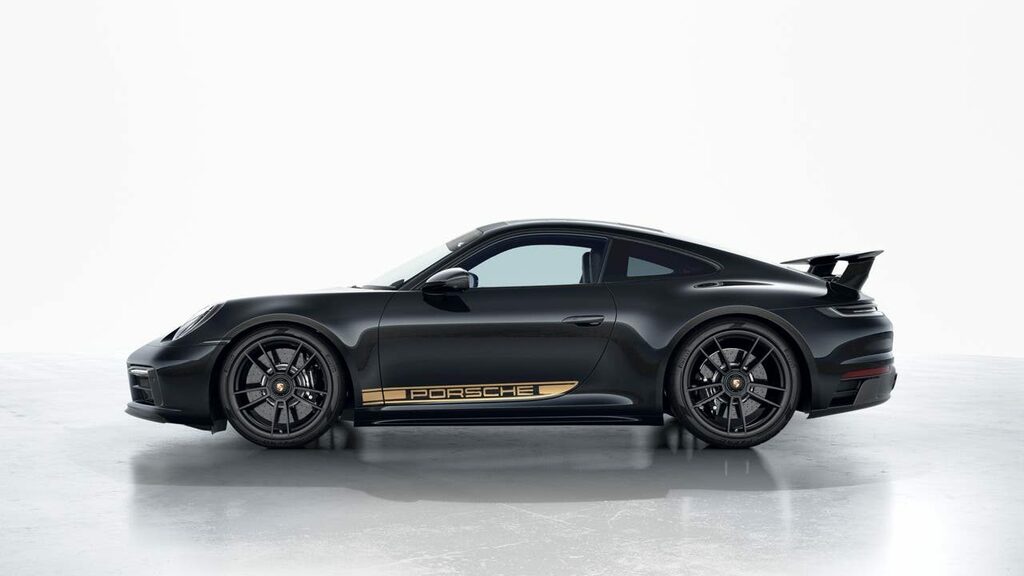 Porsche 911 911 Carrera 4 Gts Black #2