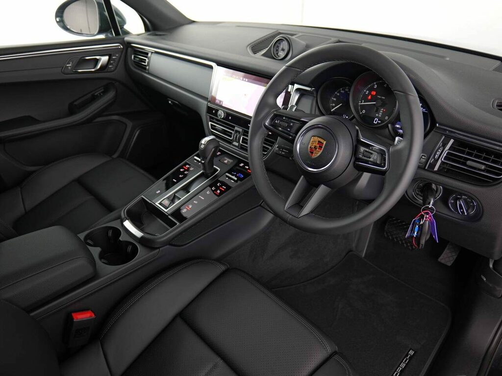 Porsche Macan Petrol Grey #4