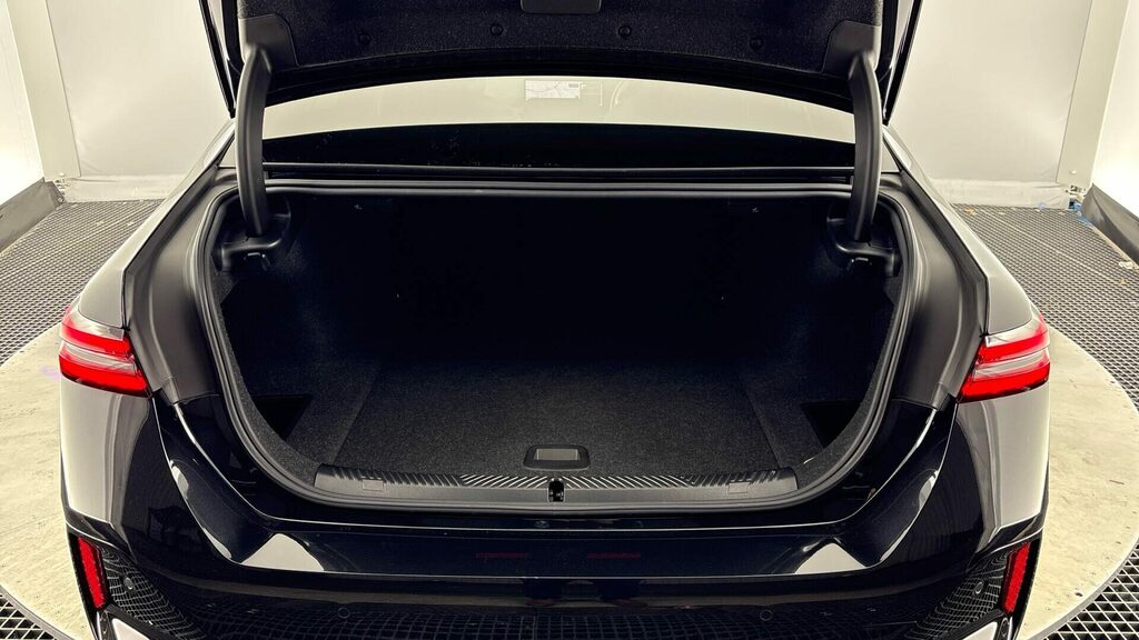BMW i5 250Kw Edrive40 M Sport Pro 84Kwh Black #13