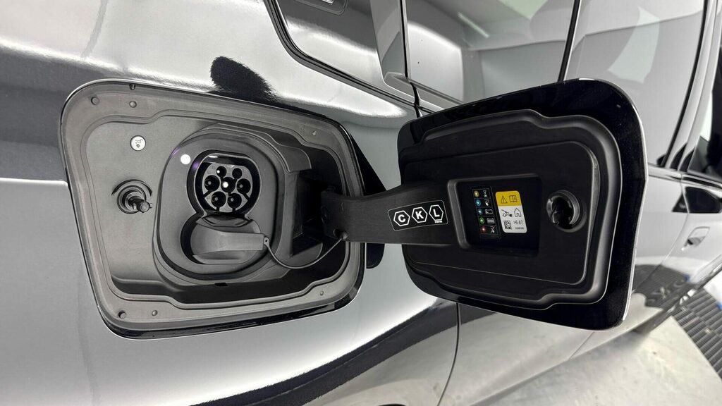 BMW i5 250Kw Edrive40 M Sport Pro 84Kwh Black #24