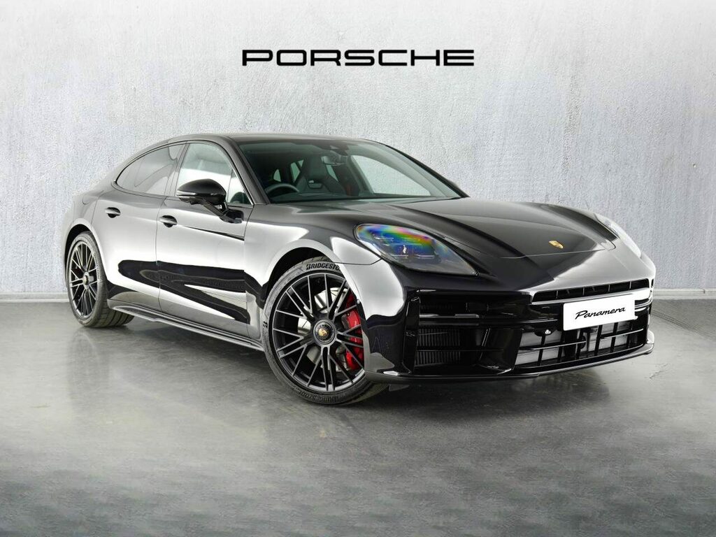 Porsche Panamera Petrol Black