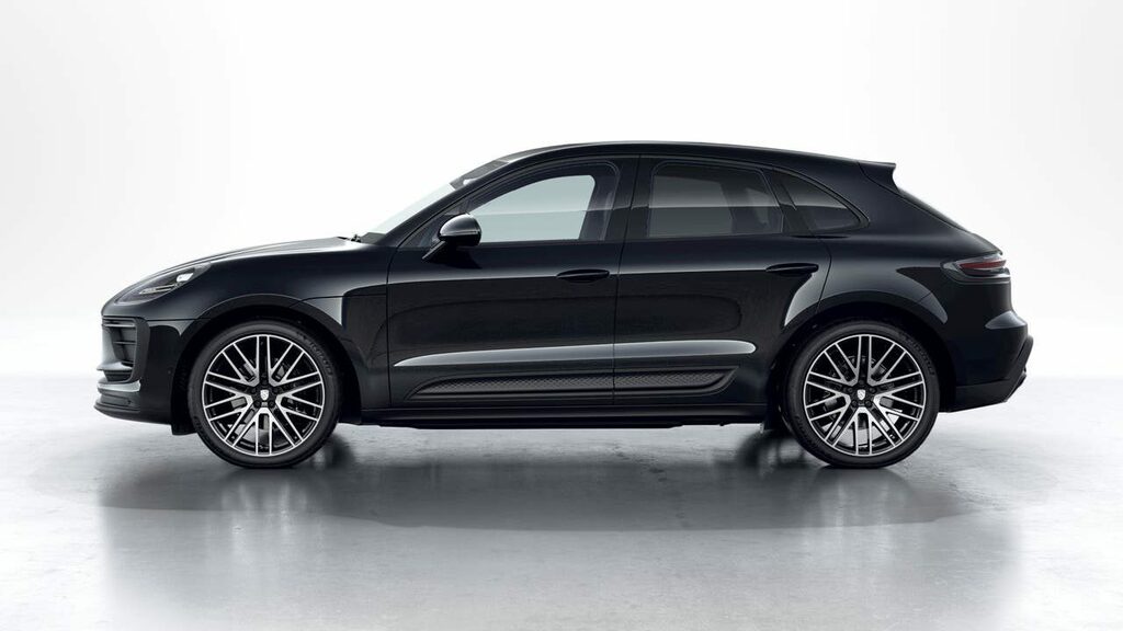 Porsche Macan Petrol Black #2