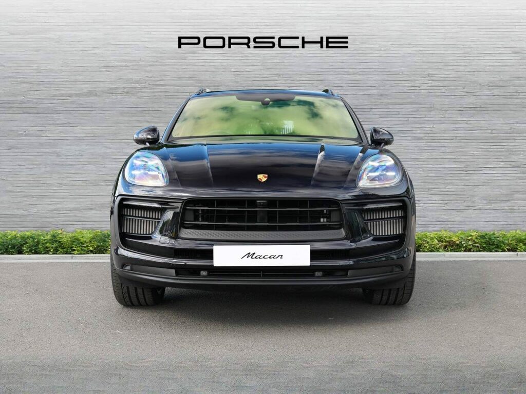 Porsche Macan Petrol Black #6