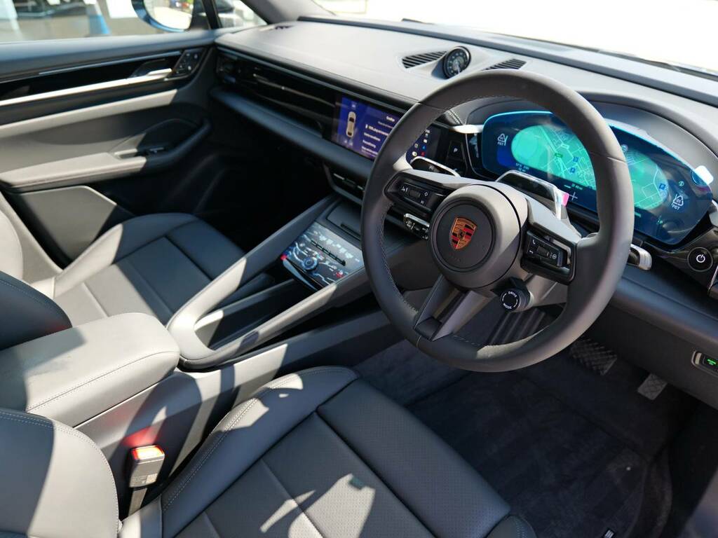 Porsche Macan Electric Grey #4