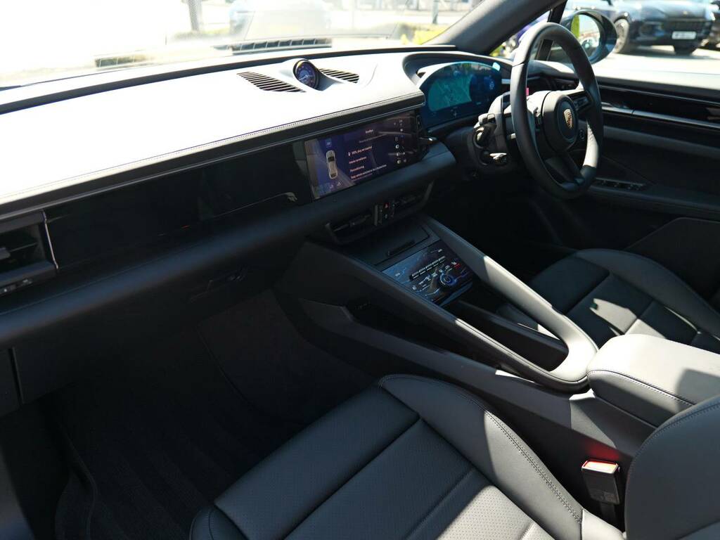Porsche Macan Electric Grey #5
