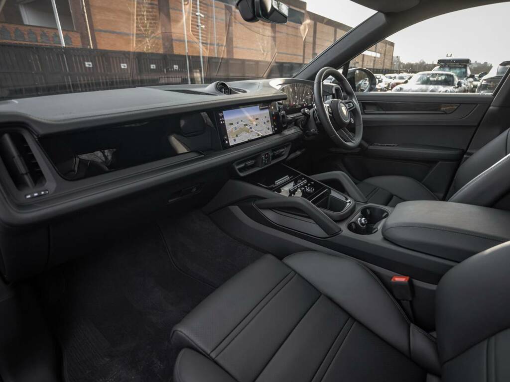 Porsche Cayenne E-hybrid Coup233 Black Edition Grey #5