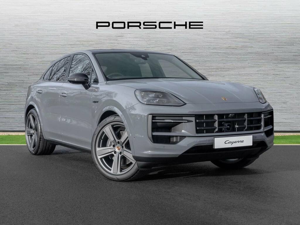 Porsche Cayenne E-hybrid Coup233 Black Edition Grey