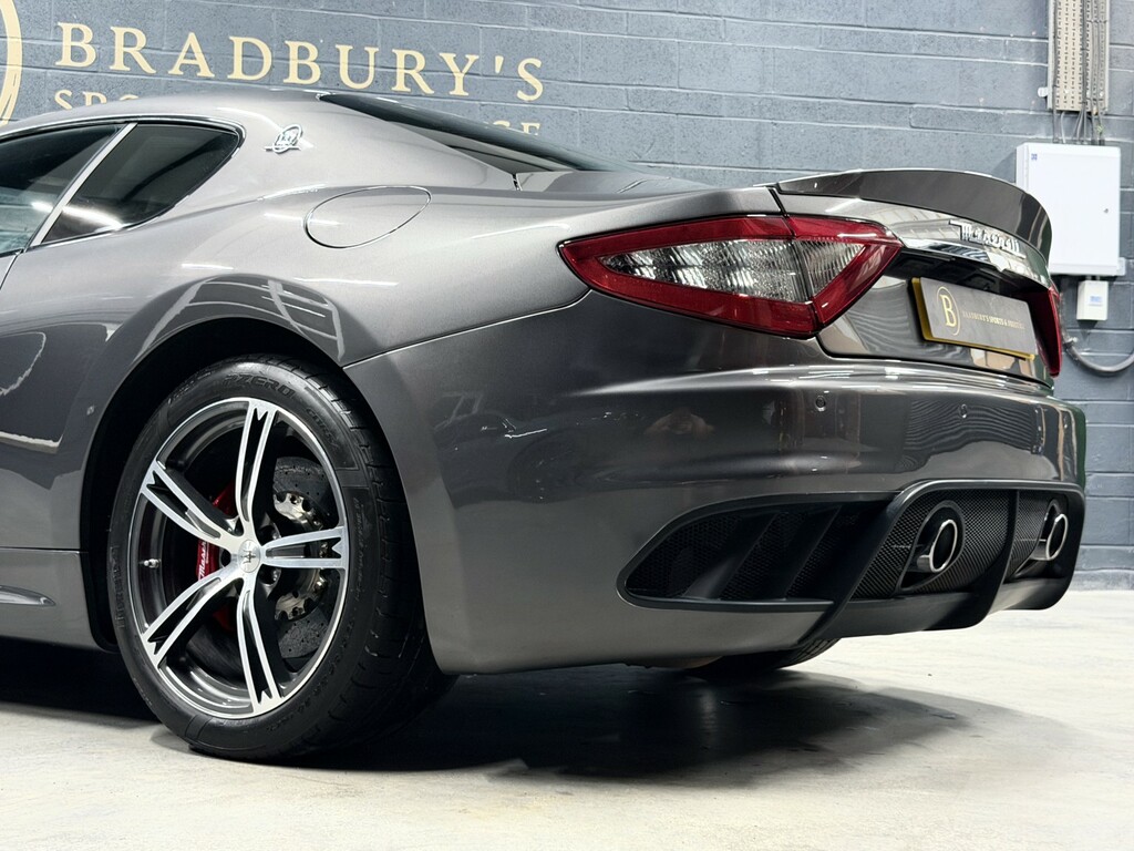 Maserati GranTurismo S Grey #71