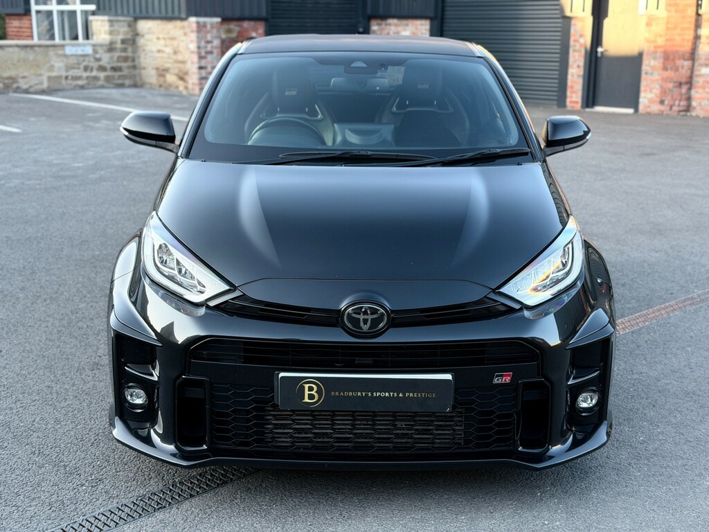 Toyota Yaris 1.6 T Gr Circuit Black #6