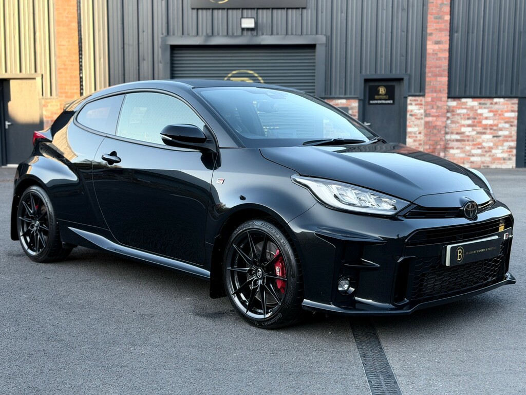 Toyota Yaris 1.6 T Gr Circuit Black #2