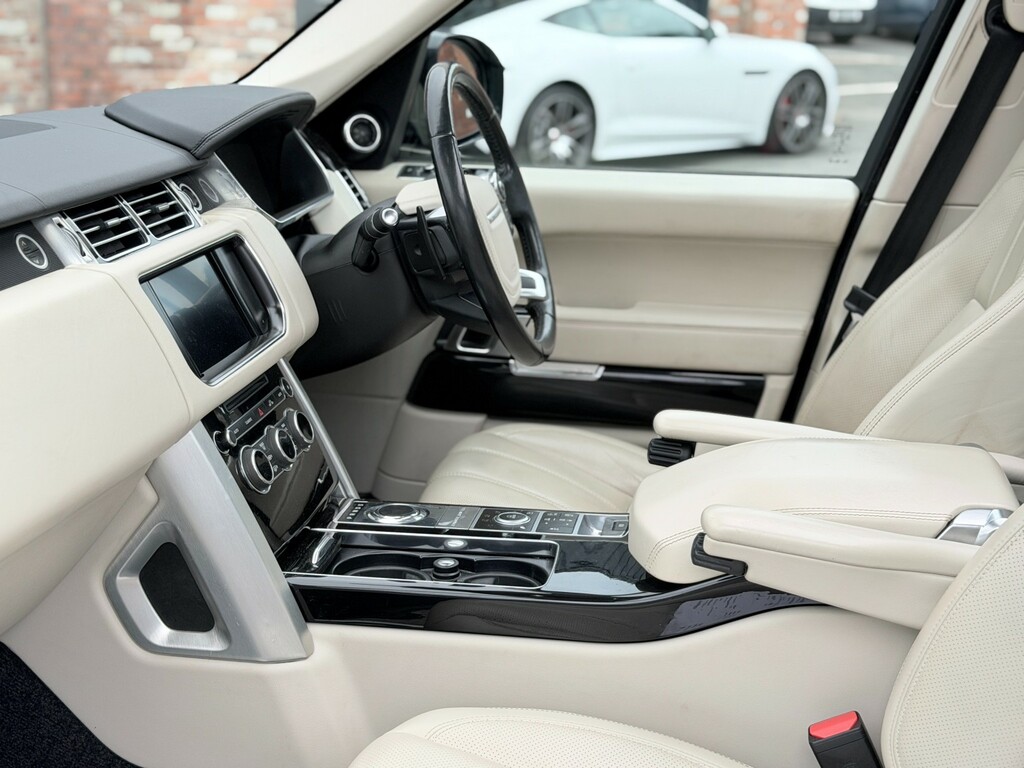 Land Rover Range Rover 4.4 Sdv8 339 Bhp Grey #52