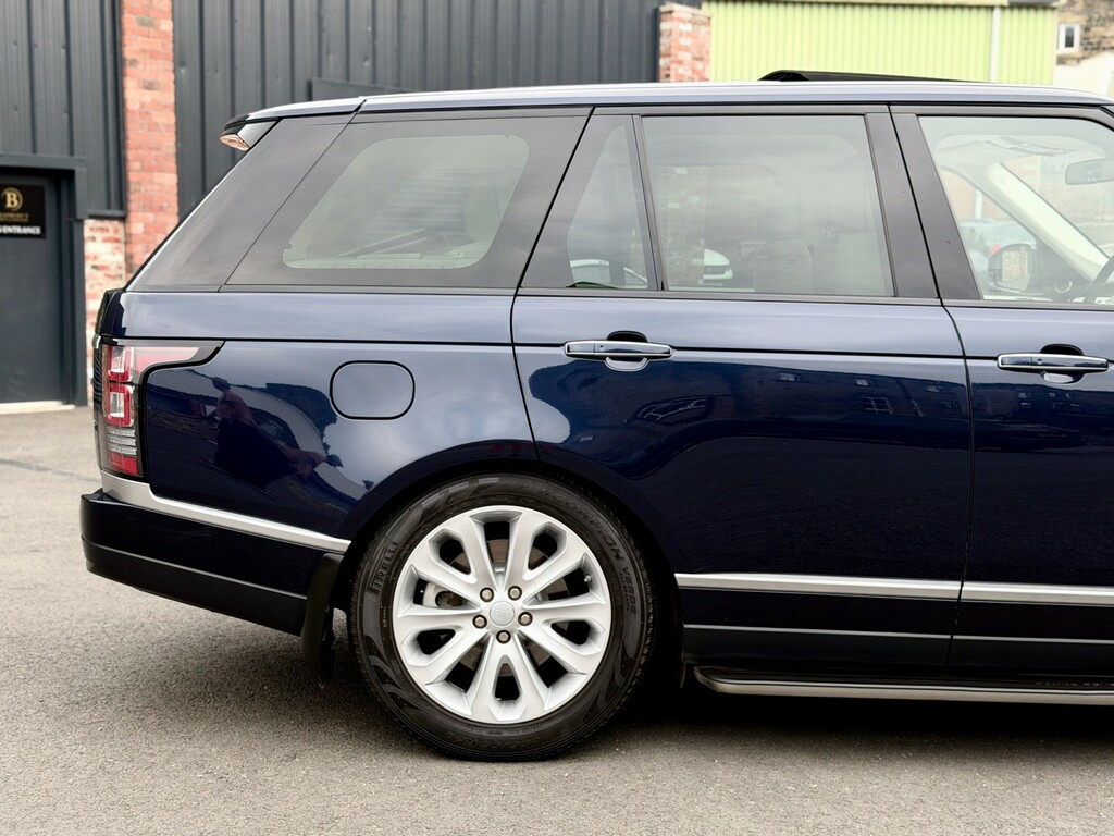 Land Rover Range Rover 4.4 Sdv8 339 Bhp Grey #29
