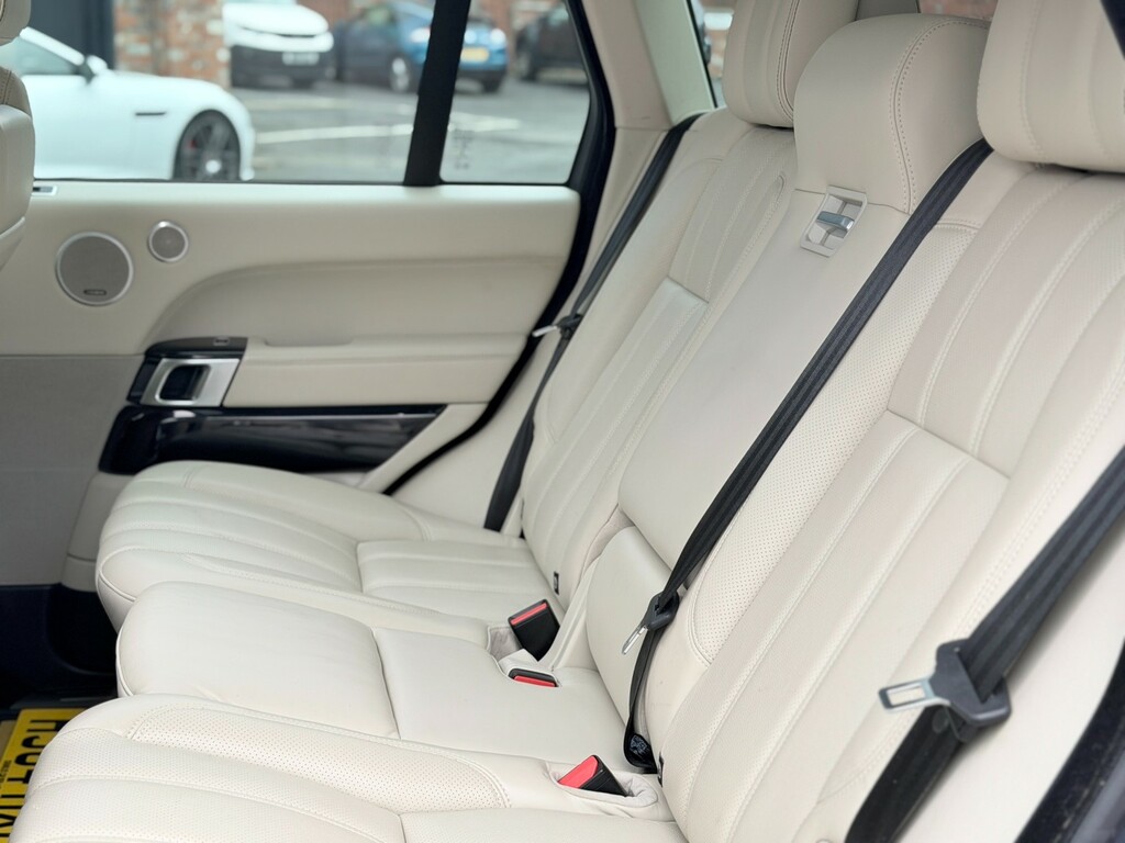Land Rover Range Rover 4.4 Sdv8 339 Bhp Grey #60