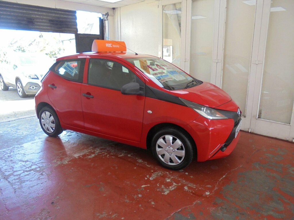 Toyota Aygo 1.0 Vvt-i X Euro 5 Euro 5 Red