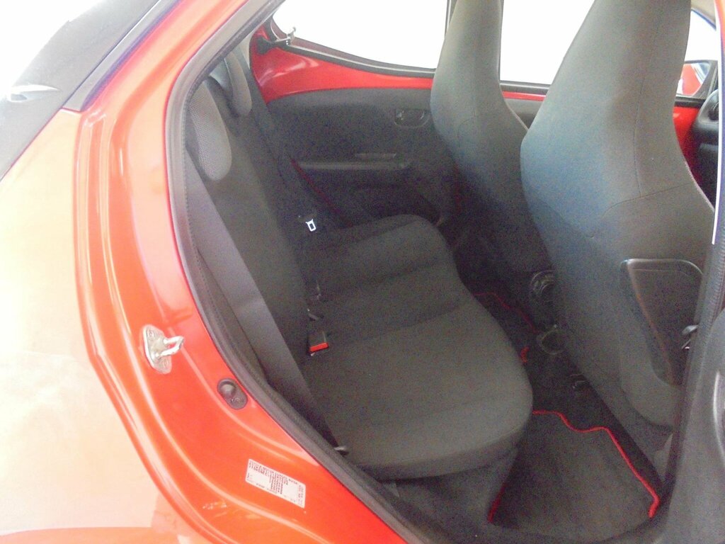 Toyota Aygo 1.0 Vvt-i X Euro 5 Euro 5 Red #6