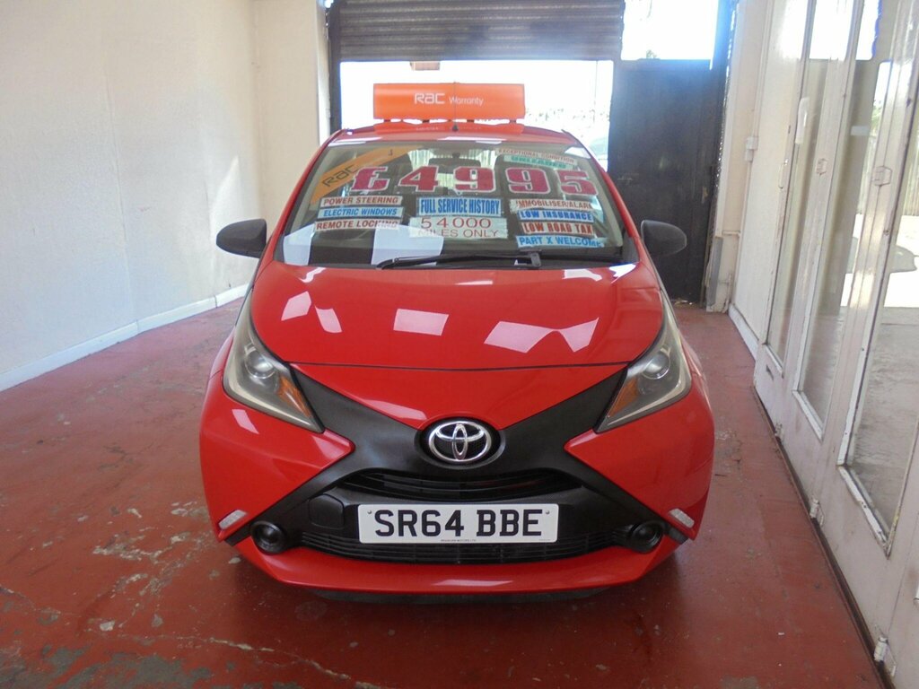 Toyota Aygo 1.0 Vvt-i X Euro 5 Euro 5 Red #2