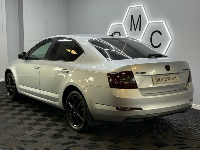 Skoda Octavia Hatchback Silver #2