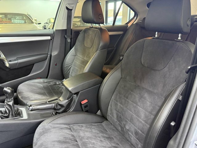 Skoda Octavia 2.0 Tfsi Vrs Estate Euro 6 Ss Blue #16
