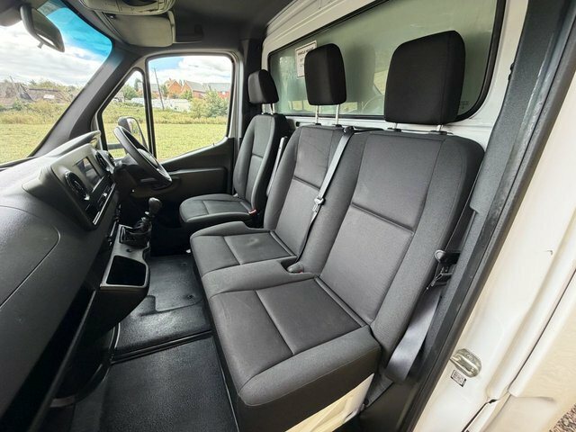 Mercedes-Benz Sprinter 315 Cdi Progressive Luton KN72RRU White #6