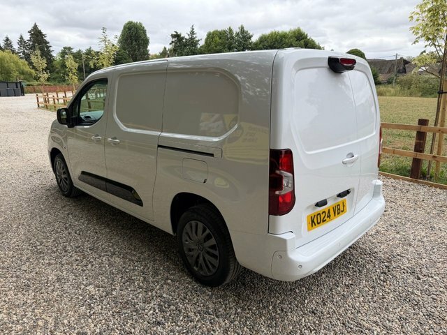 Peugeot Partner Bluehdi 950 Asphalt Long KO24VBJ White #6