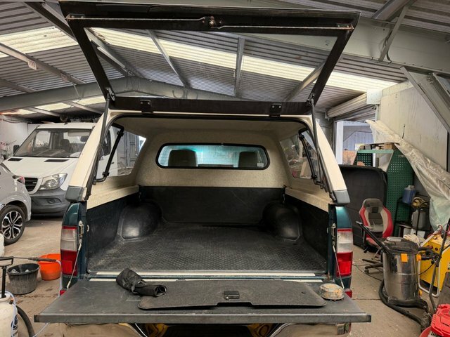 Toyota HILUX Gx 4X4 Double Green #5