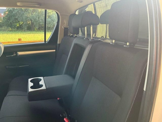 Toyota HILUX Active 2.4 D-4d Dcab Black #14