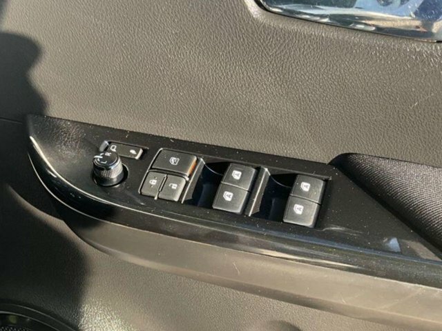 Toyota HILUX D-4d Invincible Pickup Double Silver #5