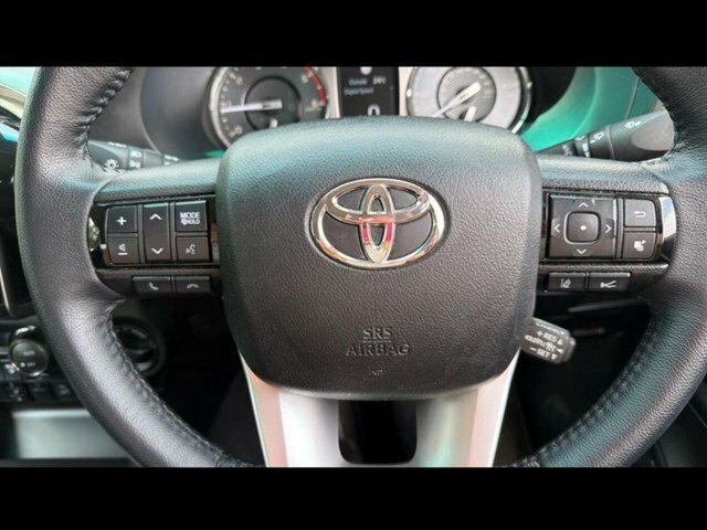 Toyota HILUX Active 2.4 D-4d Dcab Black #38