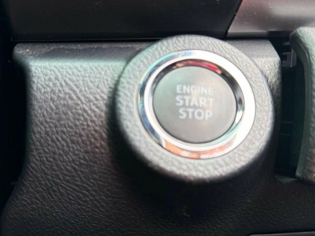 Toyota HILUX Active 2.4 D-4d Dcab Black #39