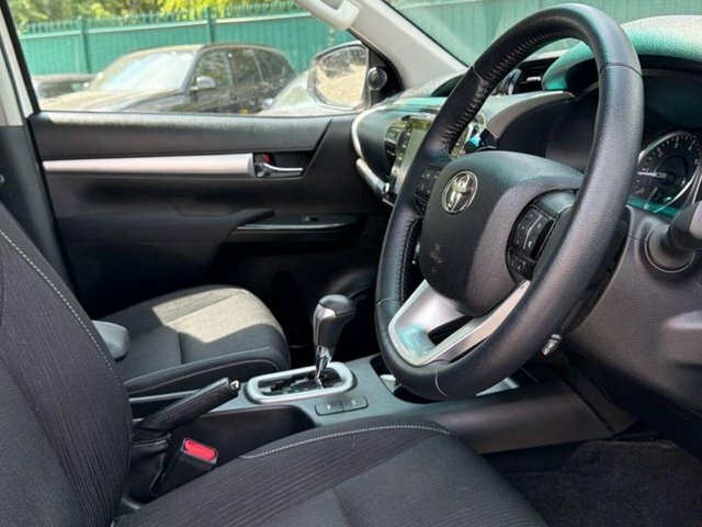 Toyota HILUX Active Pick Up 2.4 D-4d Grey #15