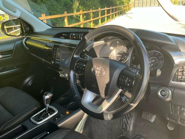 Toyota HILUX Active Pick Up 2.4 D-4d Grey #37
