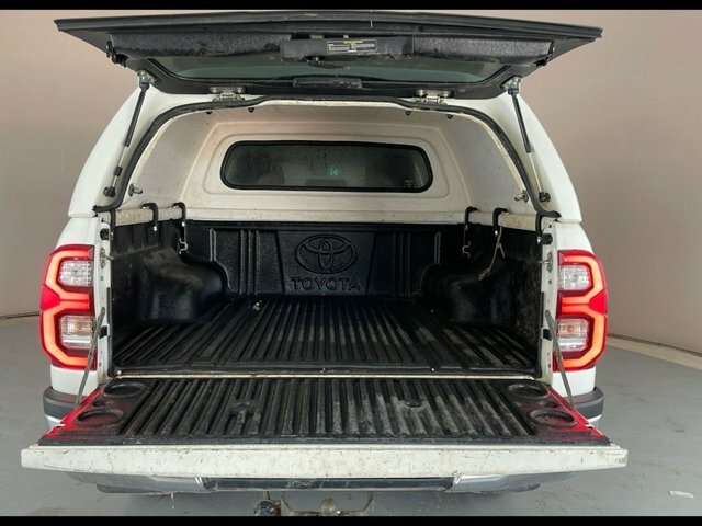 Toyota HILUX Active Pick Up 2.4 D-4d Grey #7