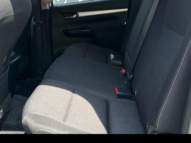 Toyota HILUX Active Pick Up 2.4 D-4d Grey #17