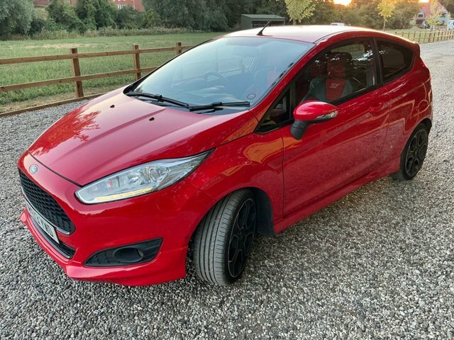 Ford Fiesta 1.0 Ecoboost 125 Titanium Zero Road Tax Red #7